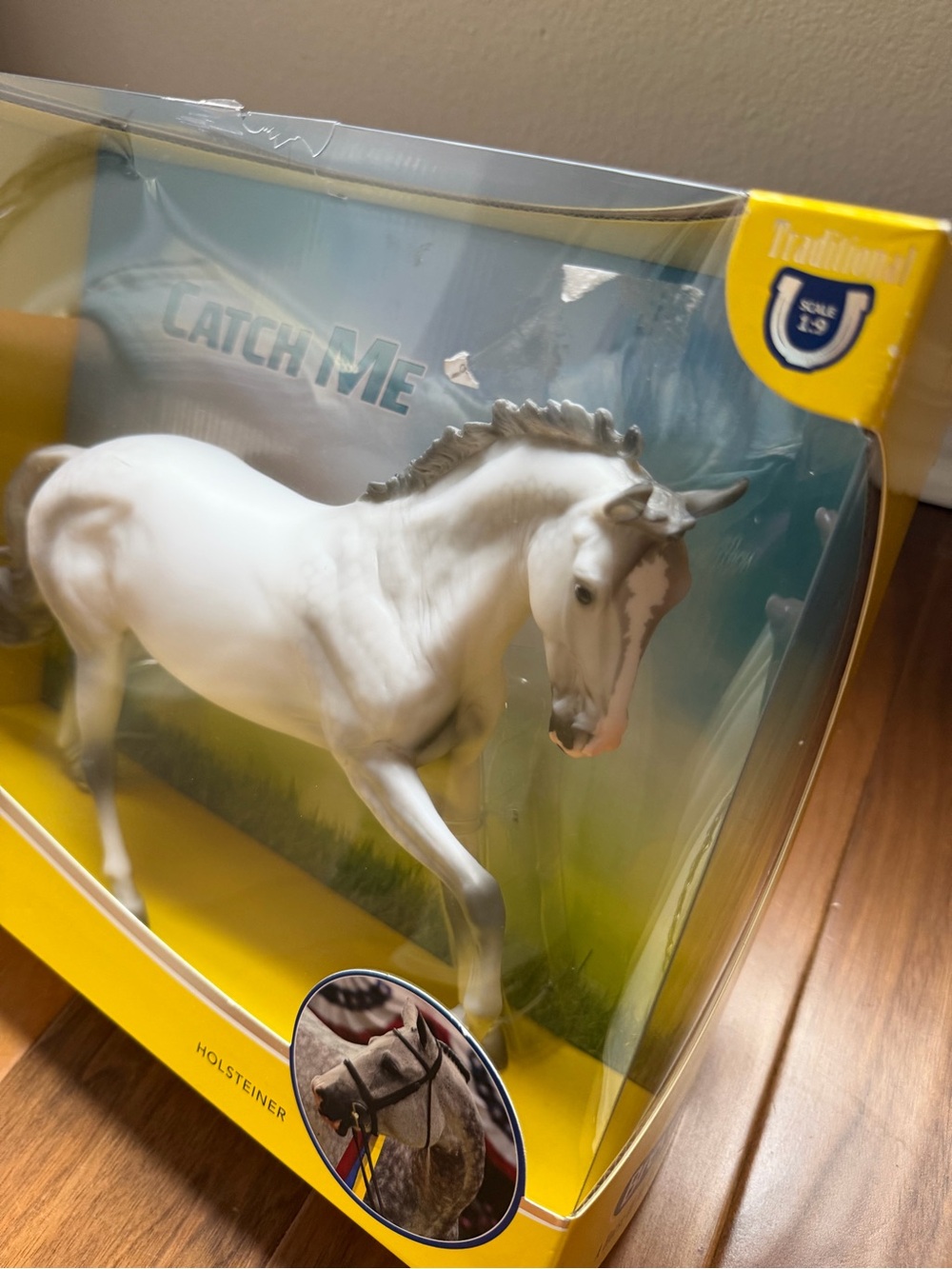 NWT Breyer Traditional #1806 CATCH ME Canter Warmblood Light Grey Dots - Picture 6 of 7